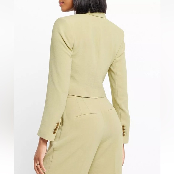NEW EXPRESS $138 ELM PEAK LAPEL ONE BUTTON CROPPED BLAZER SMALL Business - Picture 2 of 14